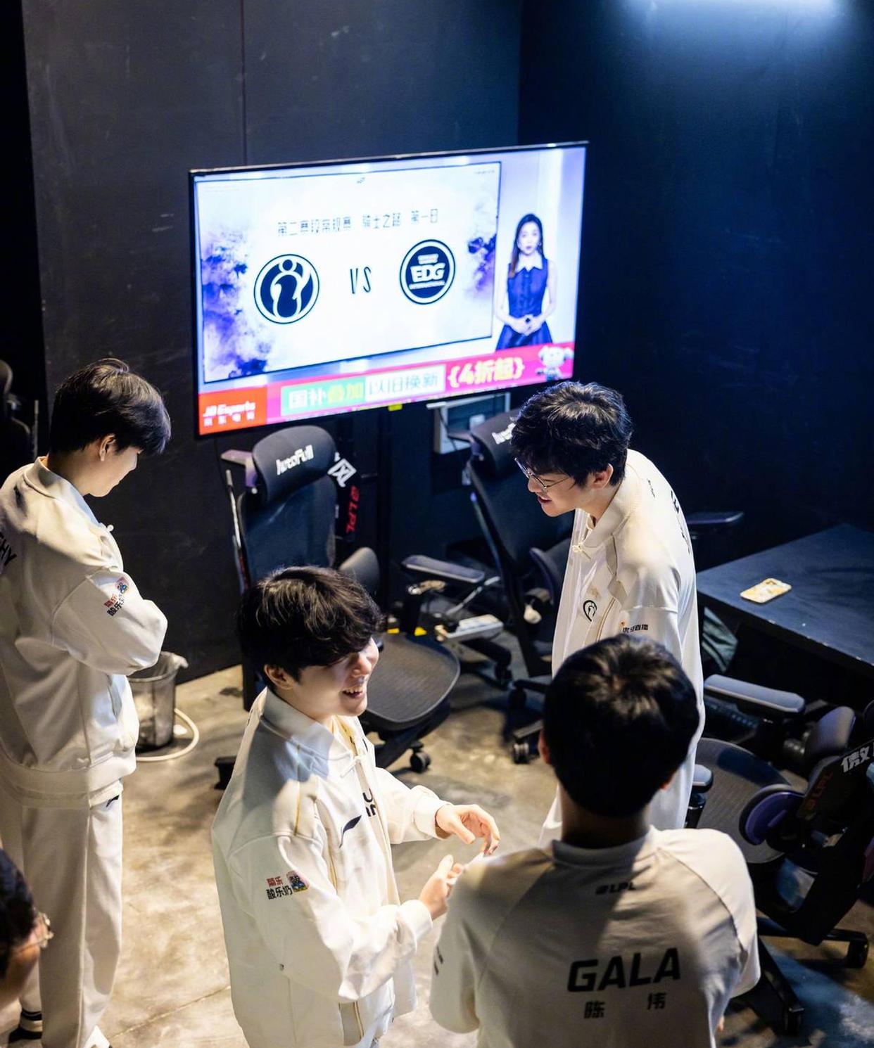 TheShy与80激战加拿大队分钟，表现优异胜负难料！，德布劳内焦点对战比赛高潮迭起