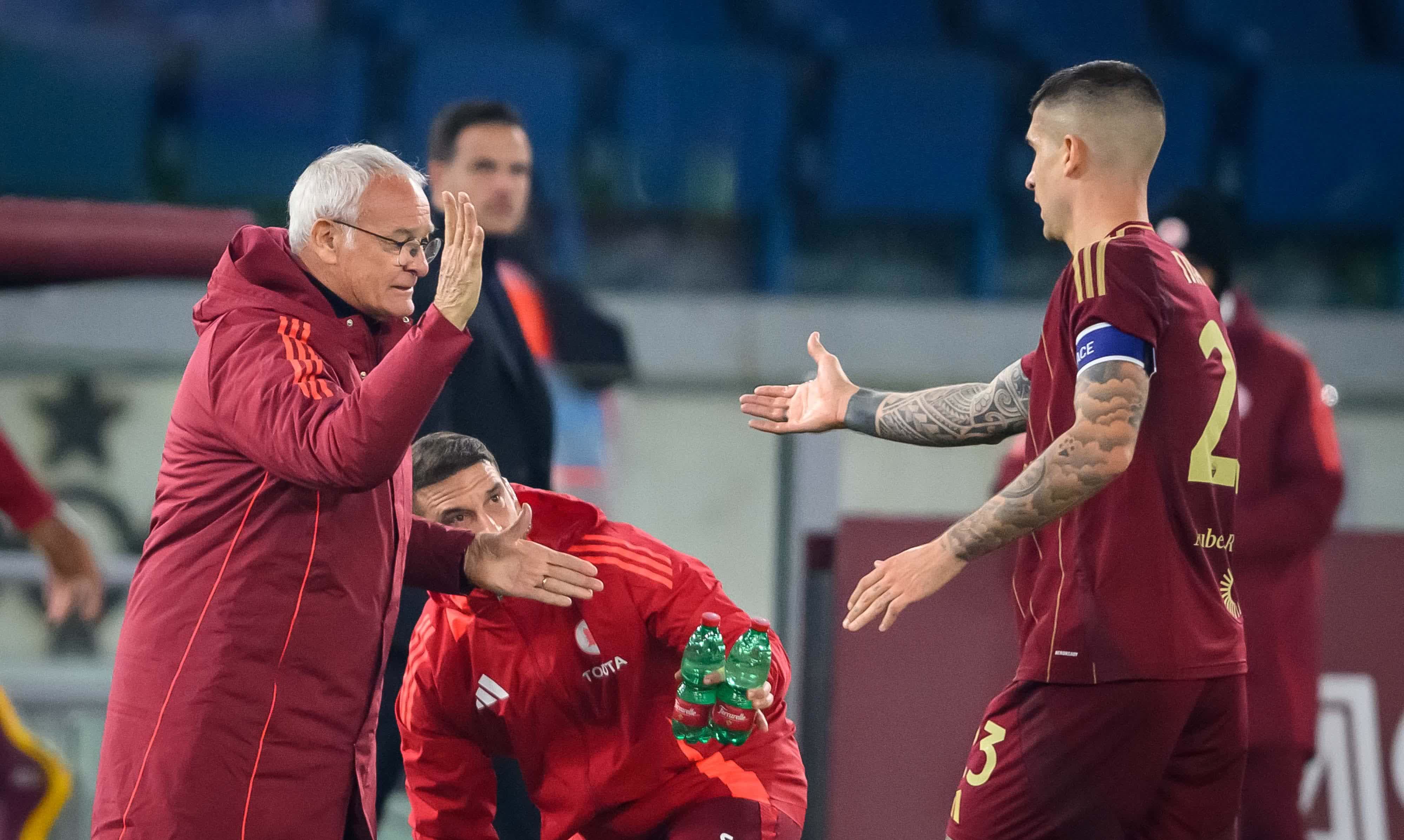 包含意大利杯赛前再迎强敌;里昂豪取连胜;主帅态度——信心回归;阵容厚度经受考验的词条 包含意大利杯赛前再迎强敌;里昂豪取连胜;主帅态度——信心回归;阵容厚度经受考验的词条