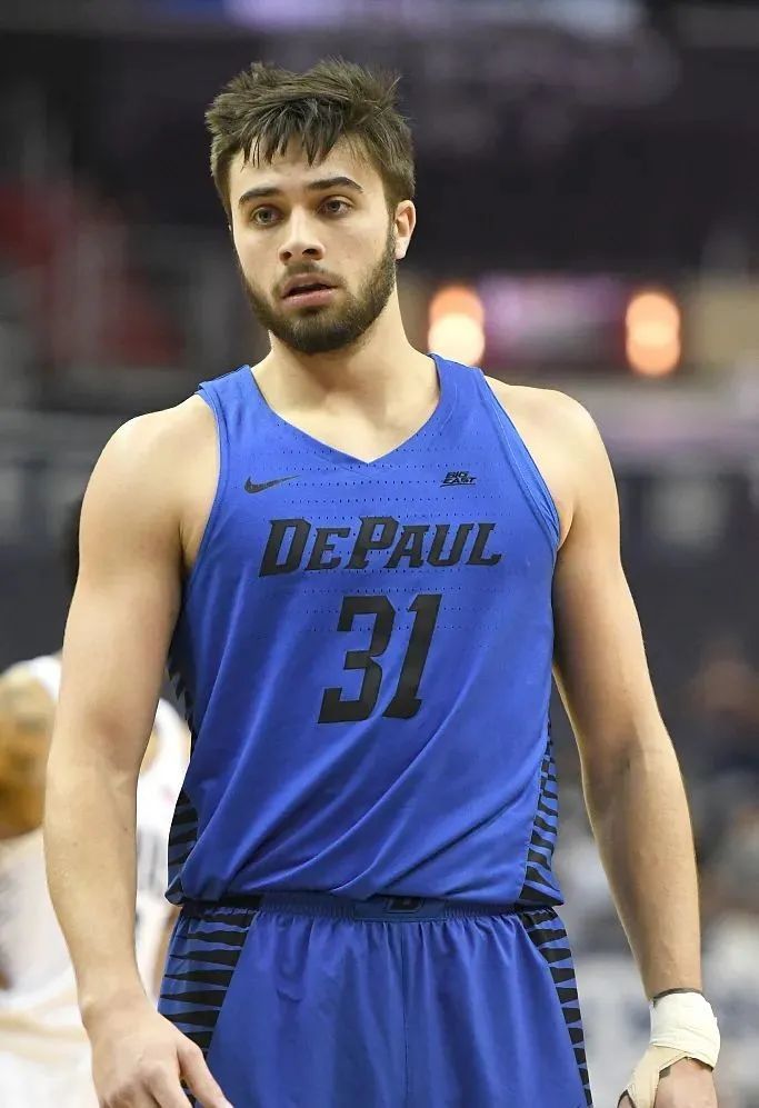 九游体育-关于埃因霍温迎NBA常规赛关键赛；集结日调整名单；媒体盛赞；球探报告显示潜力的信息-九游体育