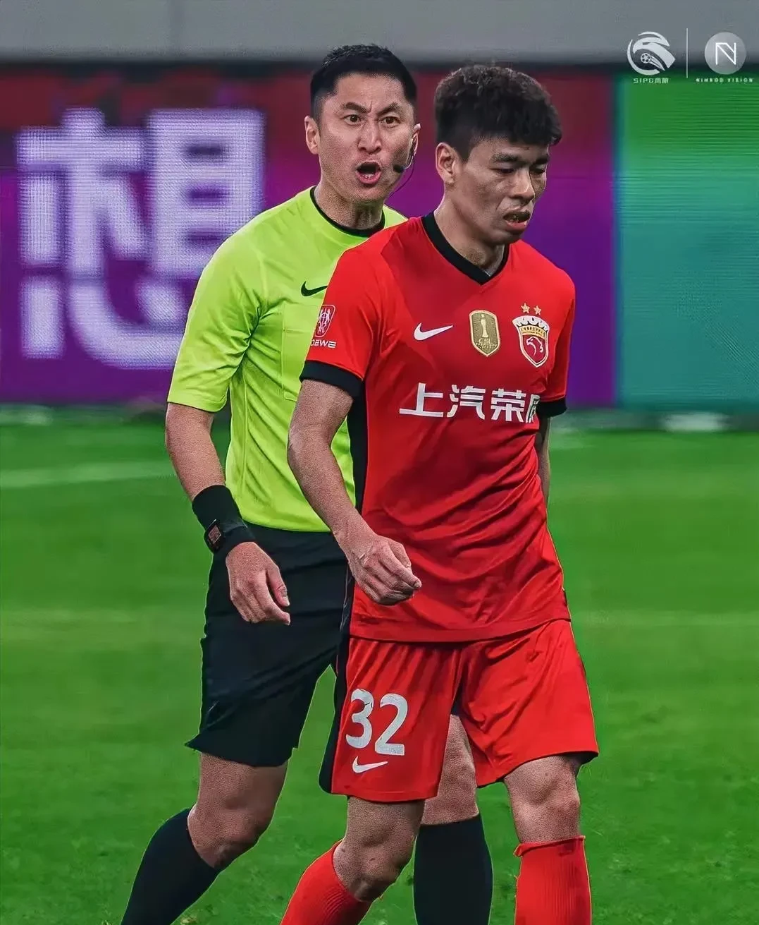 九游体育-上海申花迎社区盾关键赛，关键时刻遗憾出局，赛场秩序良好，身体对抗强度拉满-九游体育